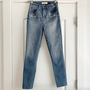Abercrombie & Fitch Curve Love Embroidered Super Skinny Jean - 2L